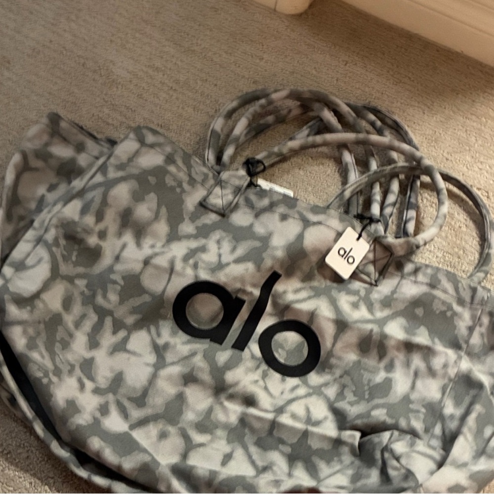 ALO Yoga Gray Urban Tote Bag